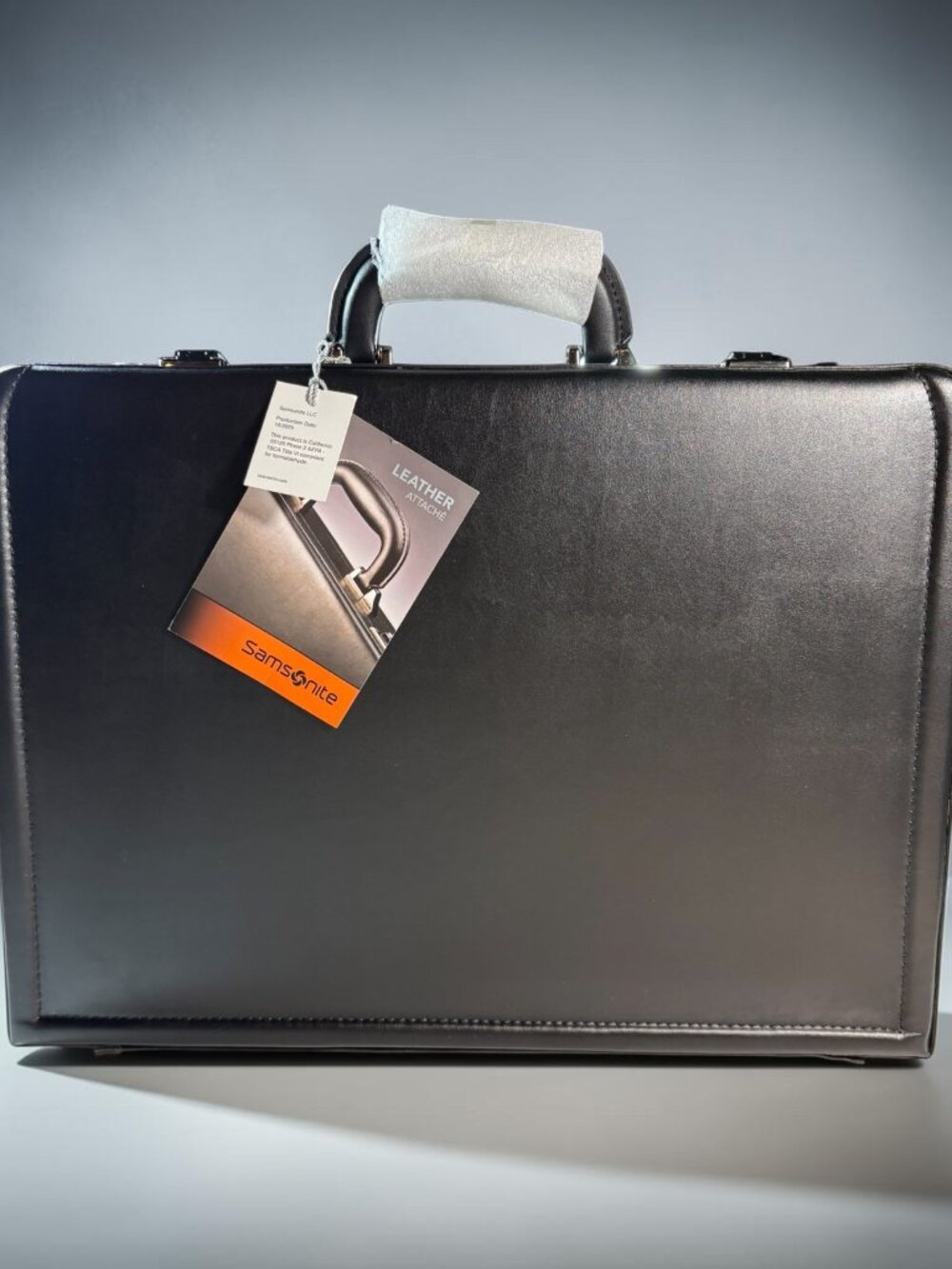 Samsonite Expandable Leather Attache Briefcase Black NIB Combination Locks